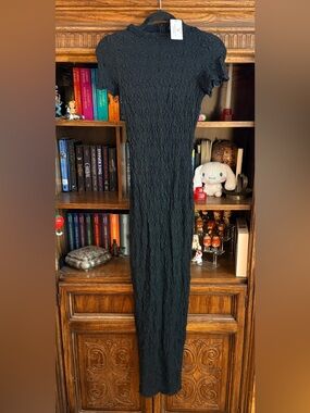 Windsor Black Textured Bodycon Maxi Dress NWT Size S High Neck Short Sleeve